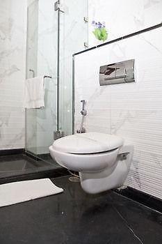 Oyo Premium Pitampura Hotel Nuova Delhi Esterno foto
