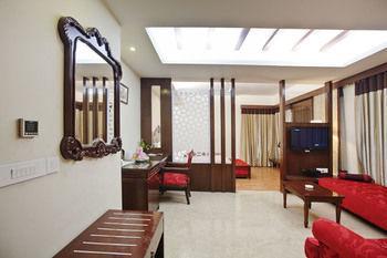Oyo Premium Pitampura Hotel Nuova Delhi Esterno foto
